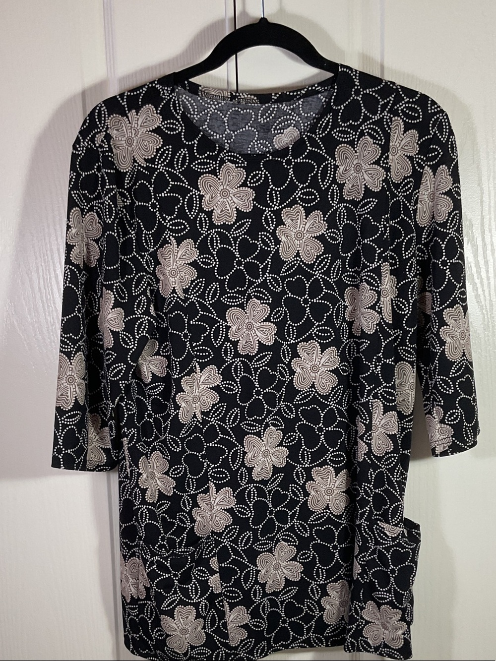 Five Japan Women's Black Floral 3/4 Sleeve Tunic Top